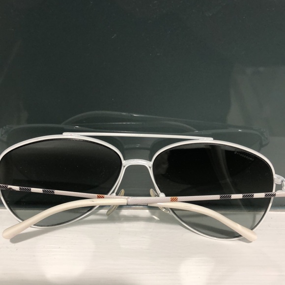 Burberry Aviator Metal Sunglasses - Picture 3 of 10